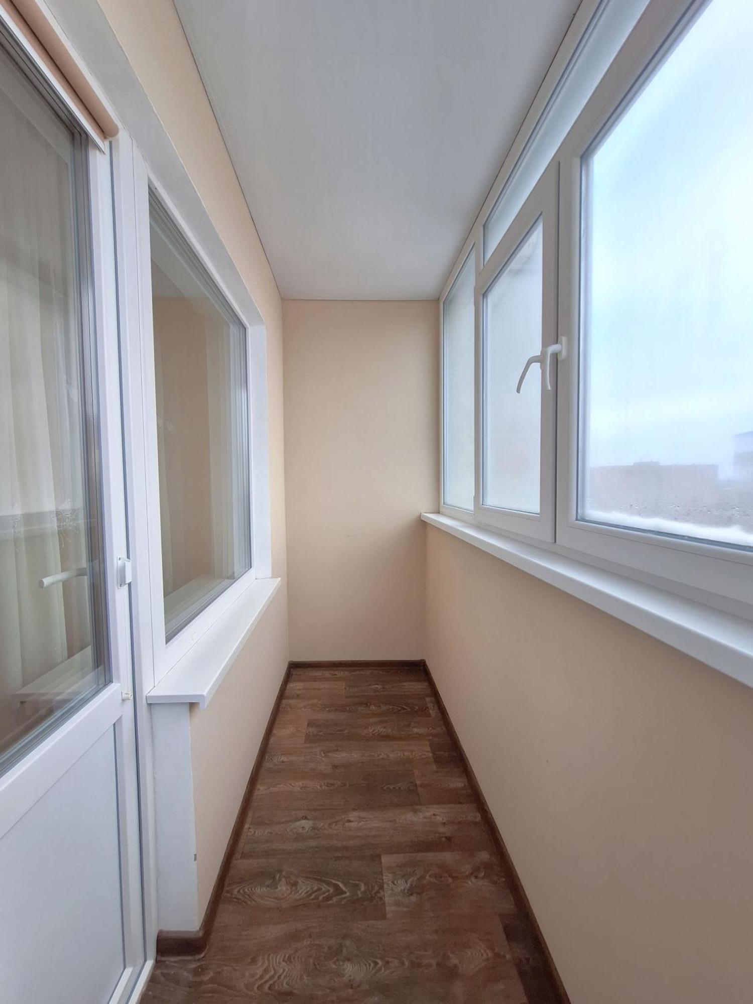 4 Ліжка З Балконом Документи Для Відряджень Мережа Alex Apartments Безконтатне Заселення 24-7 Poltava Exterior foto