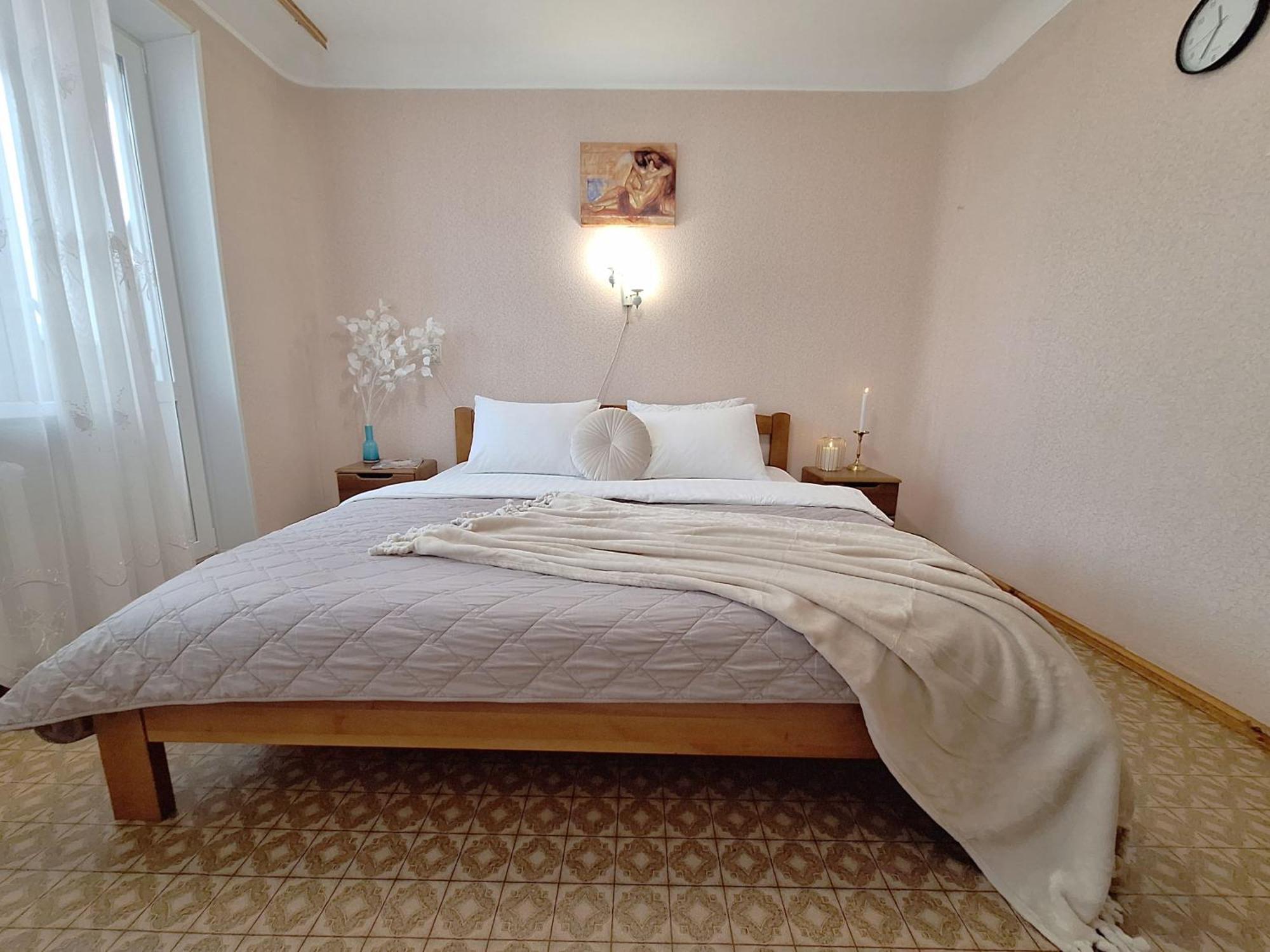 4 Ліжка З Балконом Документи Для Відряджень Мережа Alex Apartments Безконтатне Заселення 24-7 Poltava Exterior foto